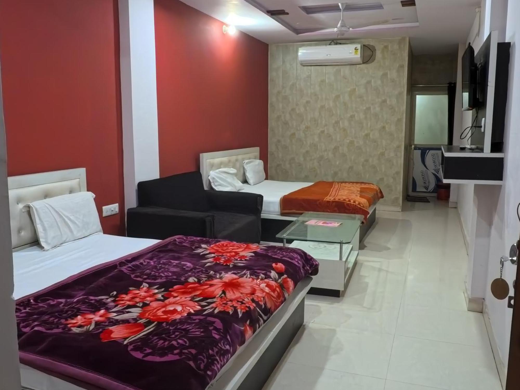 Hotel Aapno Shyam And Restaurant Khātu Exterior foto