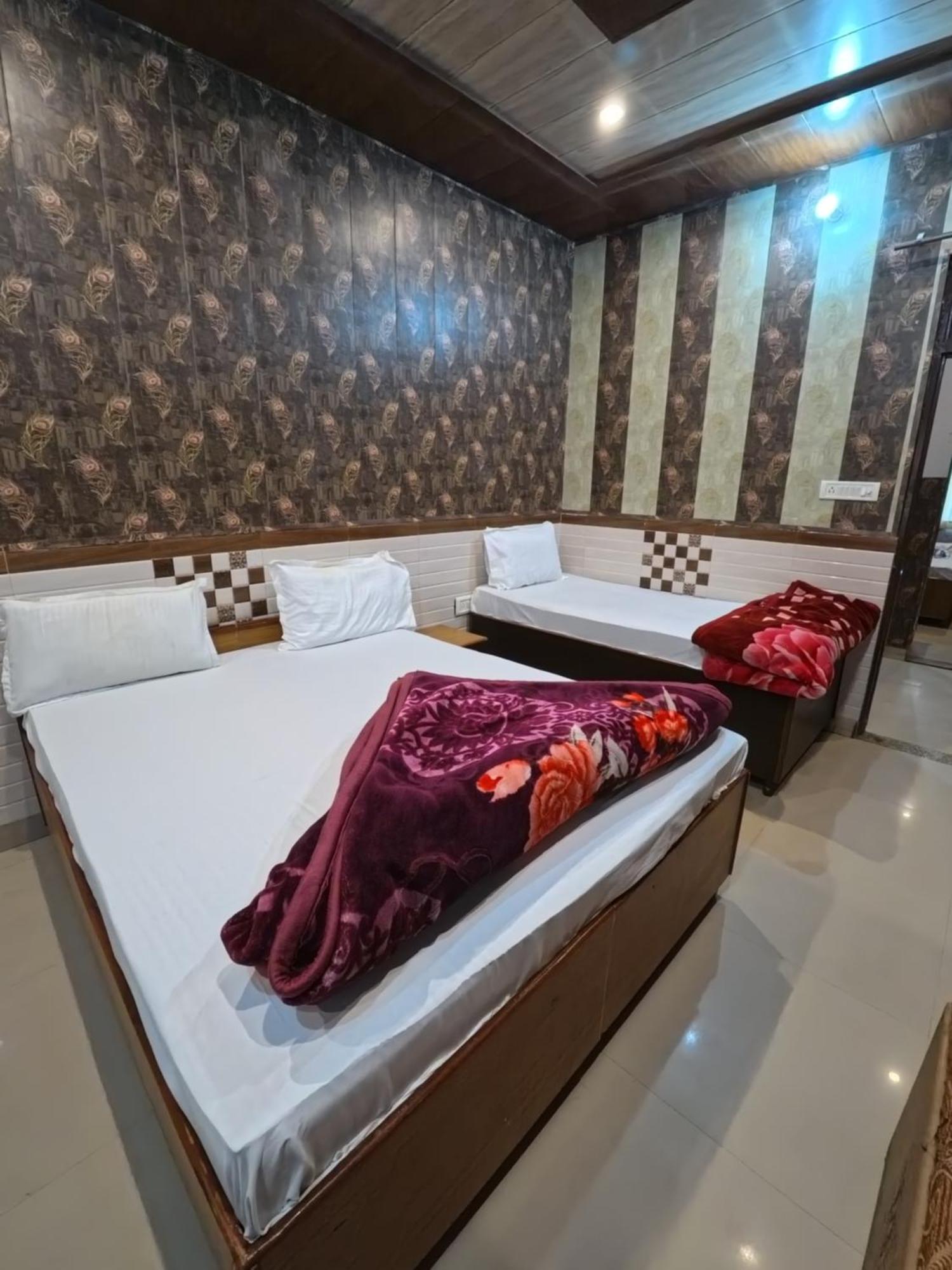 Hotel Aapno Shyam And Restaurant Khātu Exterior foto